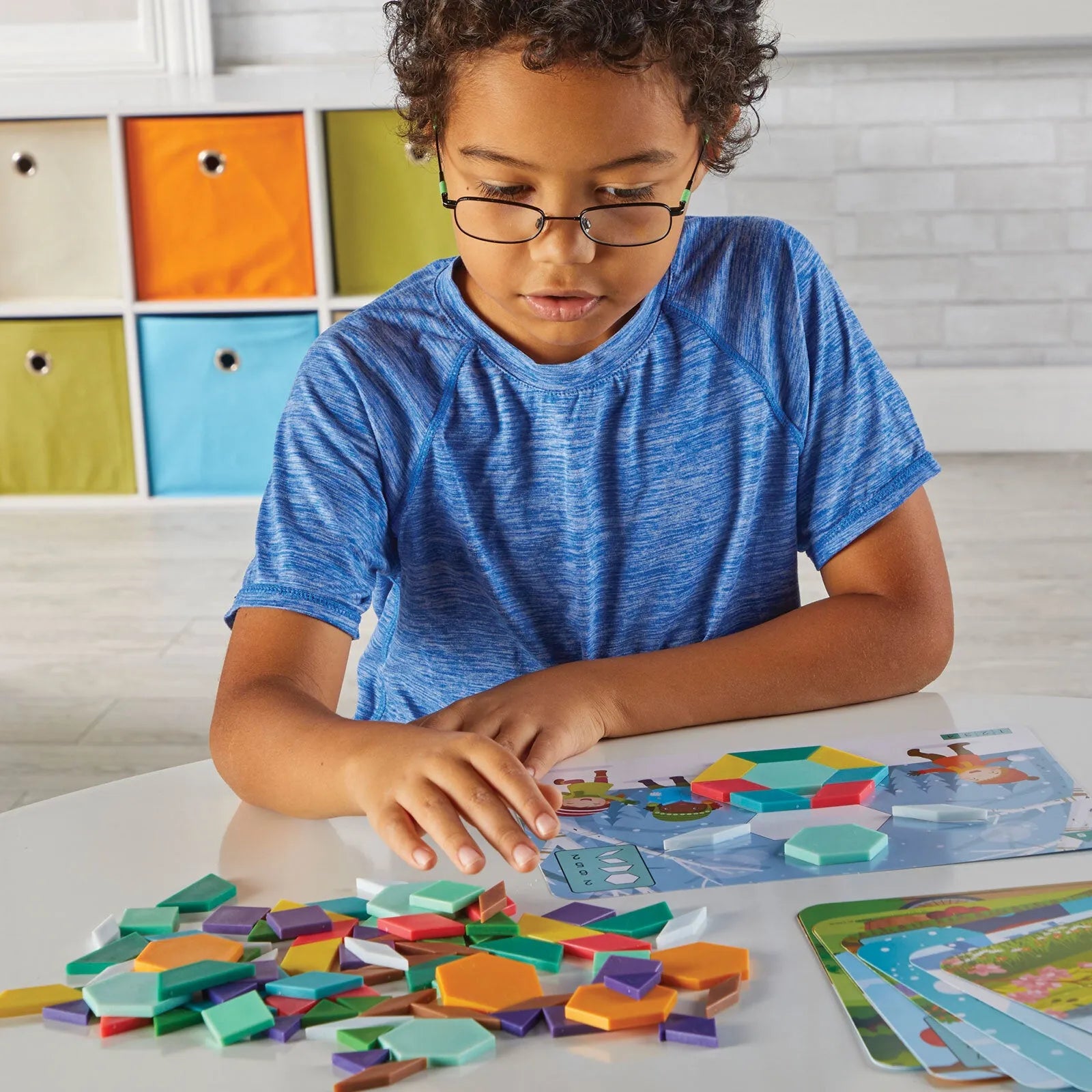 hand2Mind  Seasons & Weather Pattern Block Puzzle Set
