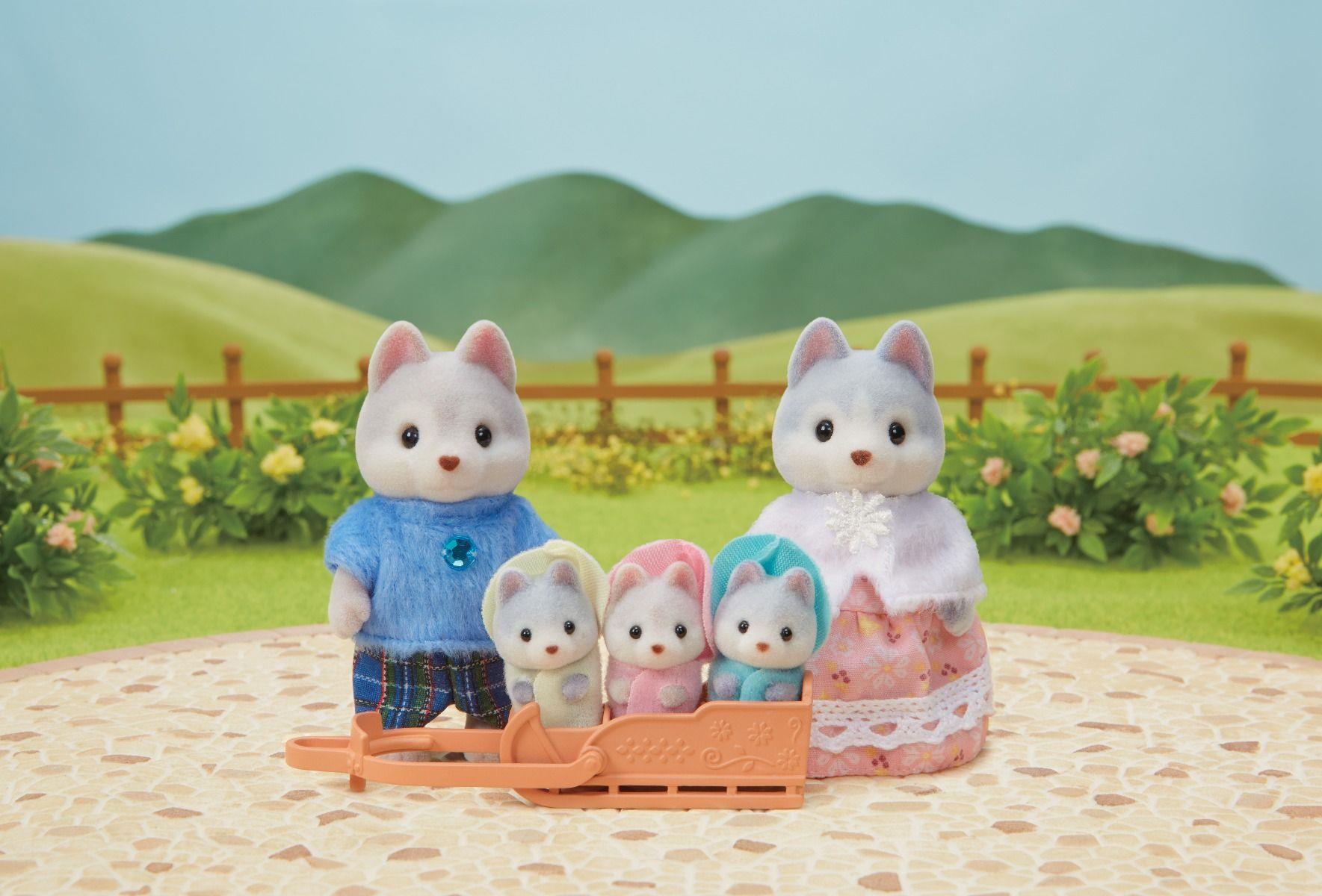 Sylvanian Families Husky Family Toy Playset for Ages 3 and Up